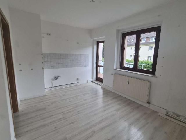 2 Raum Erdgeschosswohnung mit Balkon