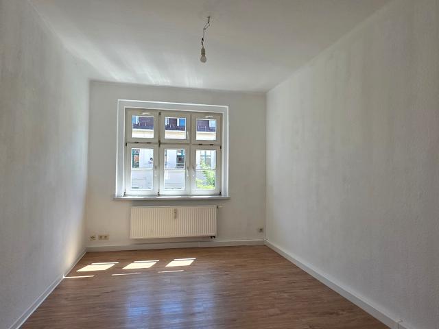2 Raum Etagenwohnung mit Einbauküche ab sofort in der Görlitzer Südstadt zu mieten!