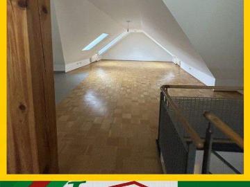 2 Raum Maisonette Wohnung im Zentrum AB SOFORT Parkett DG
