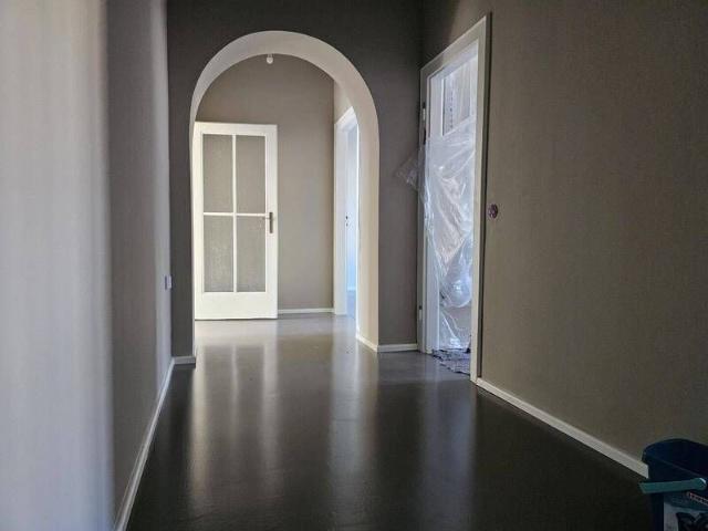 2 Raum Wohnung 63 m² mit großem Balkon in den Stalinbauten Friedrichshain