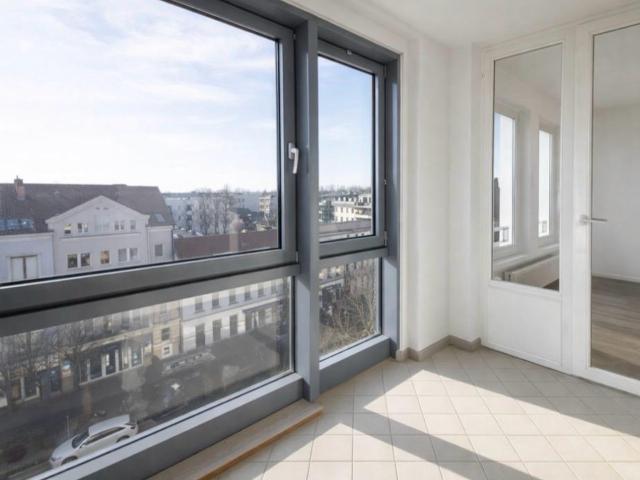 2 Raum Wohnung 63qm mit Wintergarten und Stellplatz