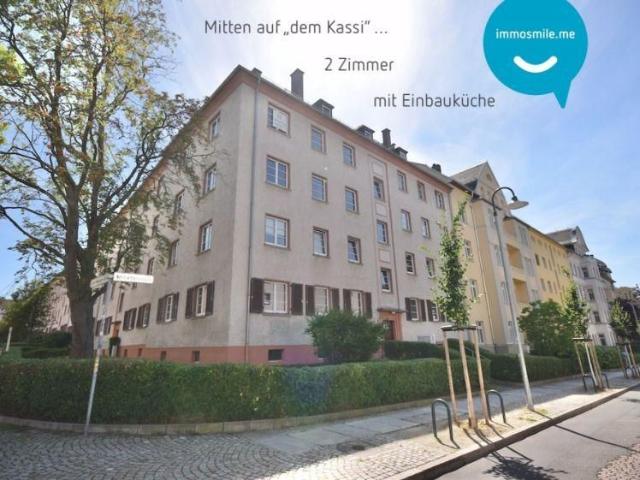 2 Raum Wohnung • Tageslichtbad mit Wanne • Einbauküche • Stellplatz • Kaßberg • Anschauen & Mieten