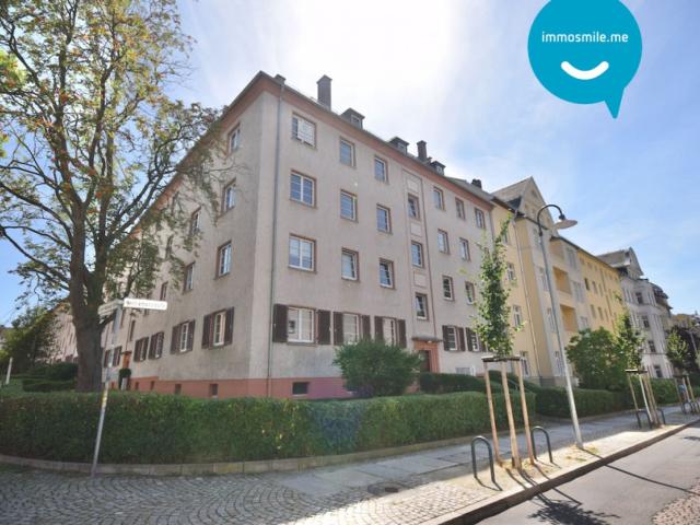 2 Raum Wohnung • Tageslichtbad mit Wanne • Einbauküche • Stellplatz • Kaßberg • Anschauen & Mieten ID: 2230