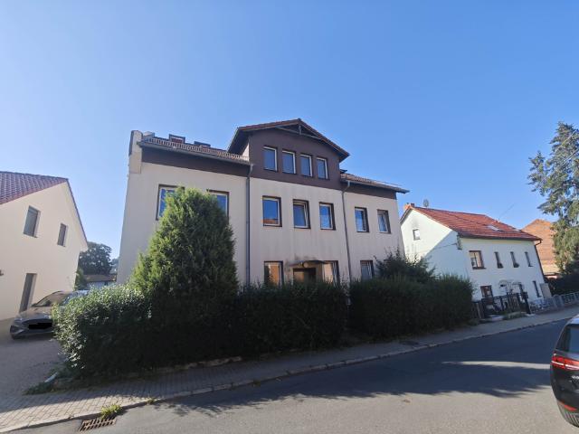 2 Raum Wohnung im Erdgeschoss