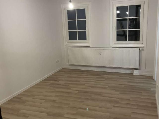 2 Raum Wohnung in zentraler Lage mit Einbauküche in Esslingen