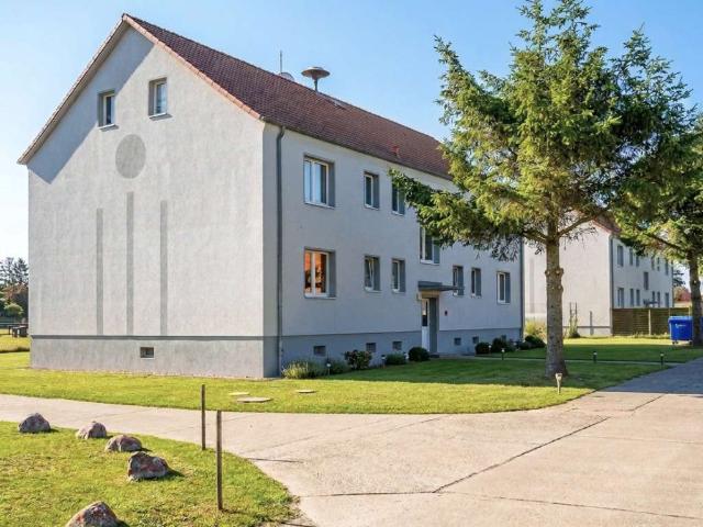 2 Raum Wohnung in Behrenwalde
