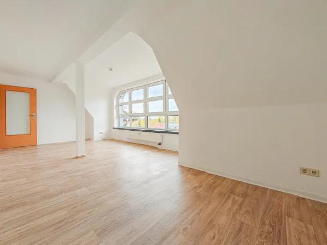 2 Raum Wohnung in Glauchau, Meeraner Straße 55