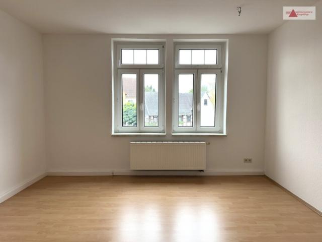 2 Raum Wohnung in Neukirchen!