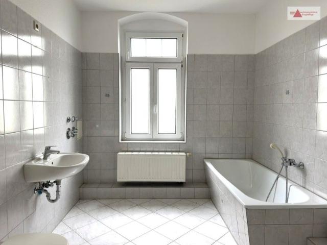 2 Raum Wohnung in Neukirchen!