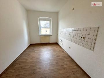 2 Raum Wohnung in Randlage von Lößnitz im 1. Obergeschoss
