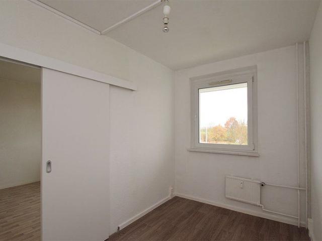2 Raum Wohnung Kolkturmring 13