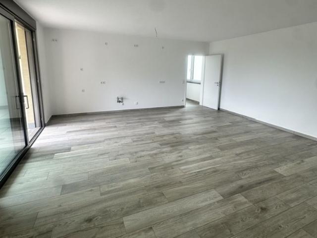 2 Raum Wohnung mit Aufzug in Dessau Nord