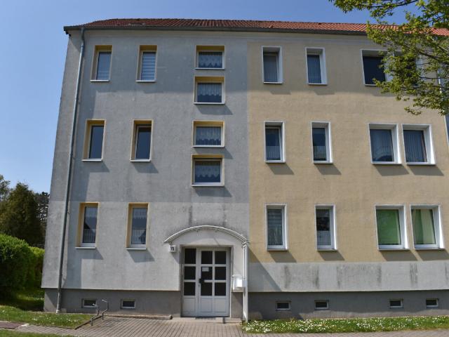 2 Raum Wohnung mit Balkon in Leopldshall