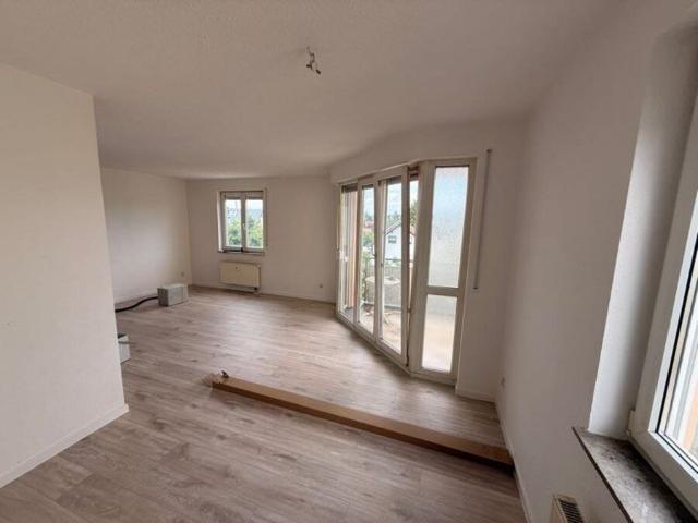 / 2 Raum Wohnung mit Balkon und TG Stellplatz / ab 01.08.26