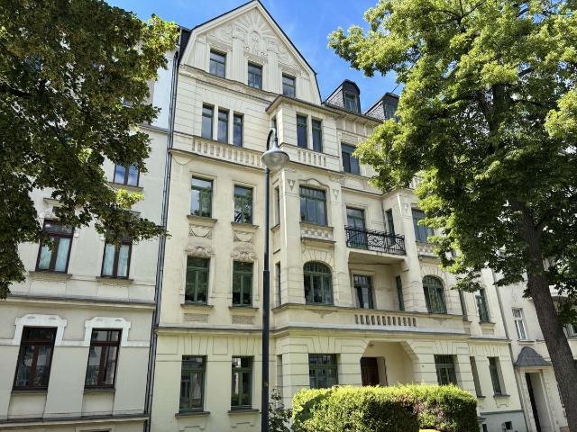 2 Raum Wohnung mit Balkon und Aufzug zu vermieten