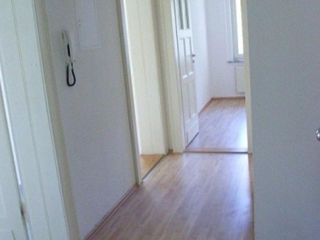 2 Raum Wohnung mit Balkon und Stellplatz