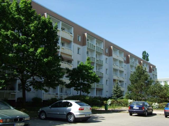 2 Raum Wohnung mit Balkon