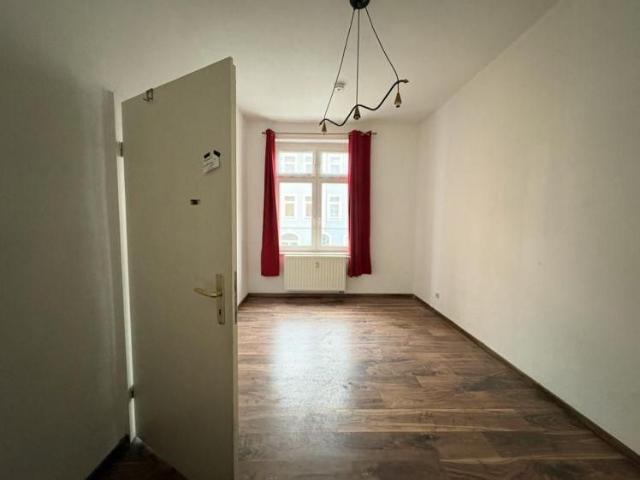 2 Raum Wohnung mit großer Küche in Auerbach