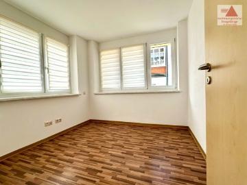 2 Raum Wohnung mit ebenerdiger Dusche und Einbauküche altersgerecht Thum Jahnsbach!