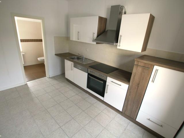 2 Raum Wohnung mit Einbauküche – Nähe des Geraer Stadtzentrum