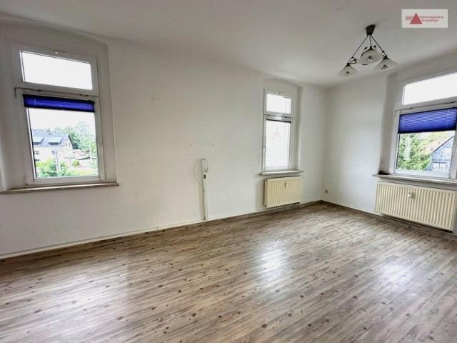 2 Raum Wohnung mit Stellplatz!