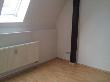 2 Raum Wohnung nähe Bahnhof DG