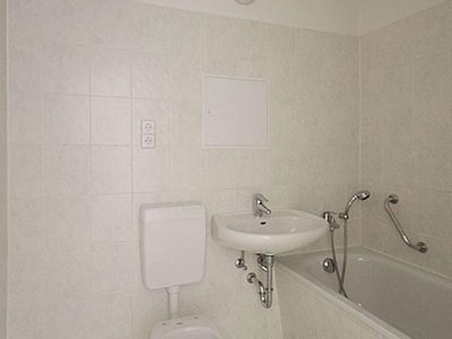2 Raum Wohnung Salzbinsenweg 3