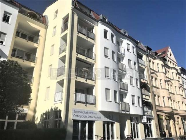 2 Raum Wg. im Neubau der 90iger, franz. Blk offene Küche, TGSPL, JNKM 4.500, Euro mit Potential