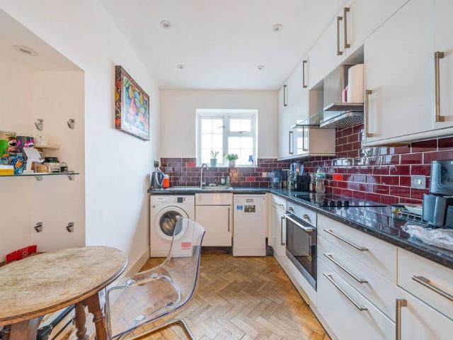 2 Ravenscourt Gardens, London, W6 0TU, United Kingdom | 2 bed apartment for rent #140657520 | Rentberry
