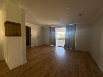 2 Reserve Street Freshly Renovated 4x2 Family Home in Quiet Cul de Sac