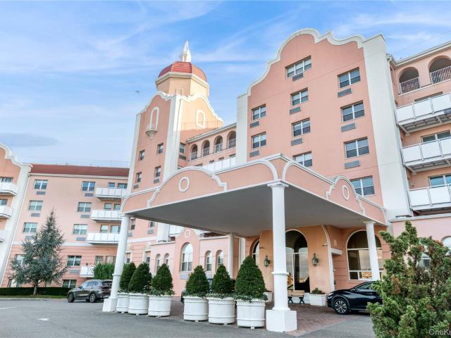 2 Richmond Rd, Unit PH 6R, Lido Beach, NY 11561 | MLS #997667