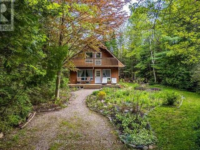 2 Ridout Court, Tiny, ON, L0L 2J0 house for sale | Listing ID S13212 | Royal LePage