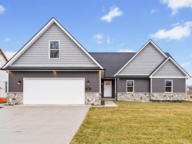 2 Riley Rd, Saint Clair, MI 48079
