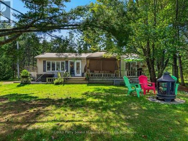 2 Robins Nest Lane, Mckellar, ON, P2A 0B5 house for sale | Listing ID X13808 | Royal LePage