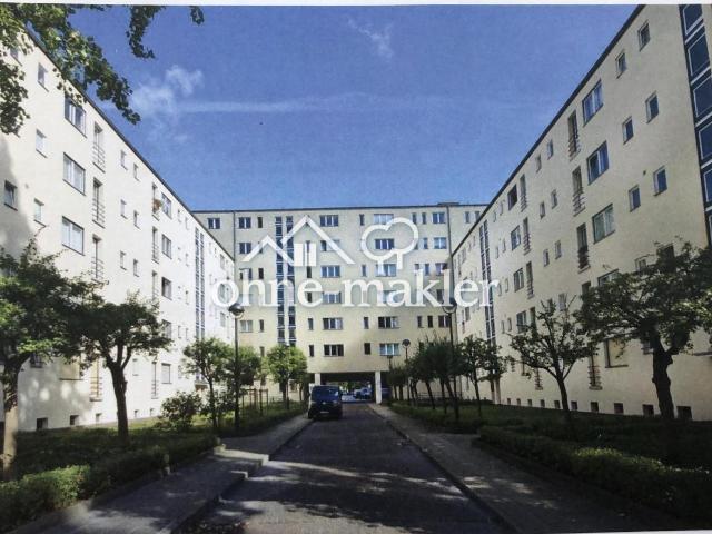 2 room apartment on Kurfürstendamm