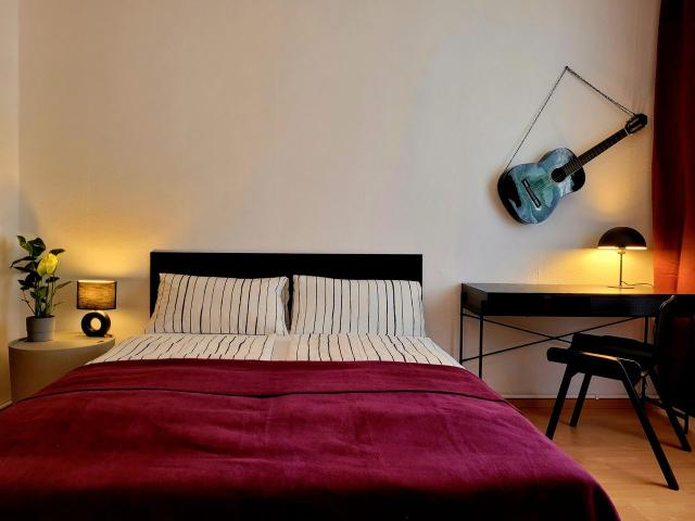 2 room apartment directly at the Residenzstraße subway station, Berlin Amsterdam Apartments for Rent