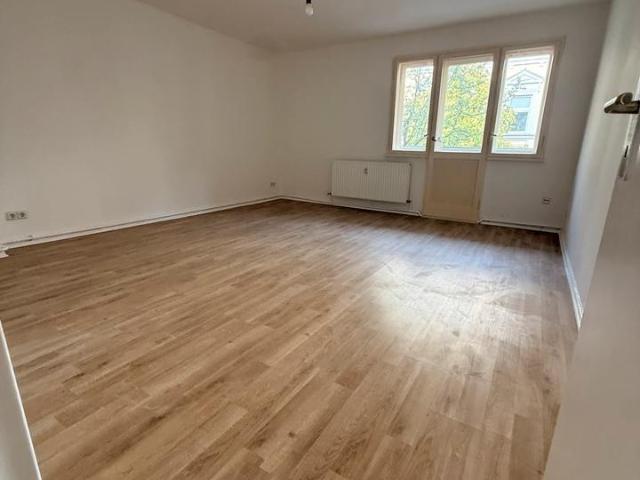 2 Room Apartment for Rent WG Zimmer Wohnung zu vermieten