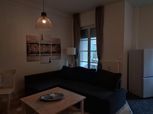 2 room apartment in Berlin Adlershof with parquet floor, balcony and fast WiFi, Berlin Amsterdam Apartments for Rent