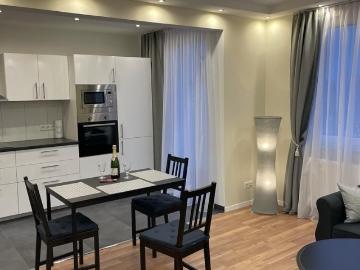 2 room apartment in Düsseldorf, Dusseldorf Amsterdam Apartments for Rent