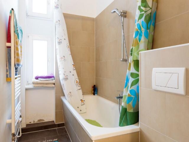 2 room Apartment in Schillerkiez, Neukölln, 15min to Alexanderplatz, Berlin Amsterdam Apartments for Rent