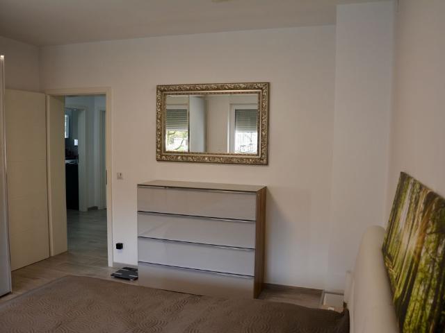 2 room apartment in the greenery very well furnished and equipped in Neuss, Neuss Amsterdam Apartments for Rent