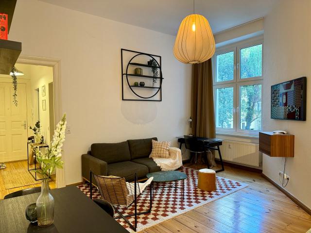 2 Room Apartment in the Heart of Friedrichshain, Berlin Amsterdam Apartments for Rent