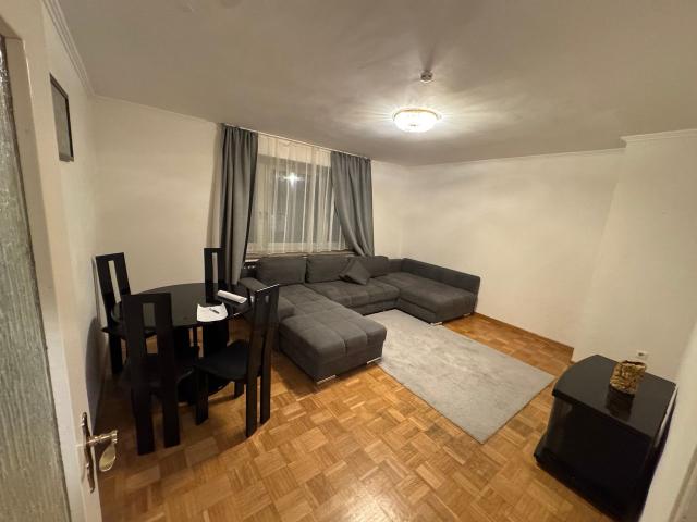 2 room apartment in the heart of Pempelforts, Dusseldorf Amsterdam Apartments for Rent