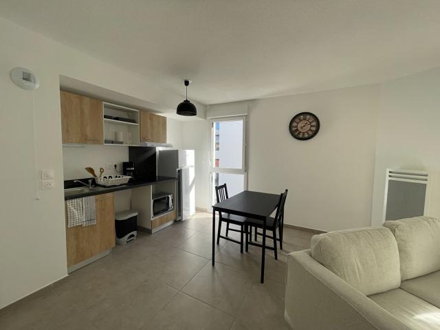 2 room apartment to let in 34000 MONTPELLIER