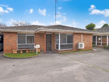 2 room apartment to let in Unit 5/16 Kent Street, Ballarat Central