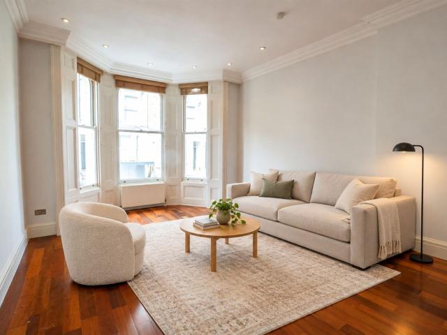 2 room apartment to let in Campden Hill Gardens, London W8 Campden Hill Gardens, London W8, united_kingdom