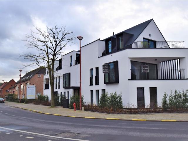 2 room apartment to let in kerkeneind 16/1.3. 2920 kalmthout