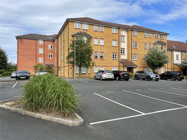 2 room apartment to let in Lentworth Court, Liverpool, L17 6GD