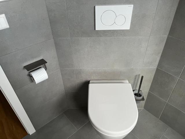 2 room apartment with spectacular panoramic view over Stuttgart | Balcony | Quiet prime location | Garage, Stuttgart Amsterdam Apartments for Rent