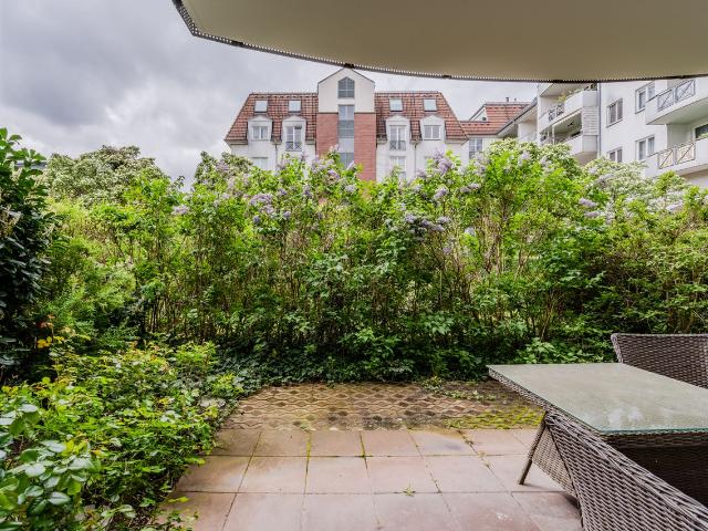 2 ROOM APARTMENT WITH PRIVATE GARDEN AT THE BEAUTIFUL TEGELER LAKE BERLIN, Berlin Amsterdam Apartments for Rent